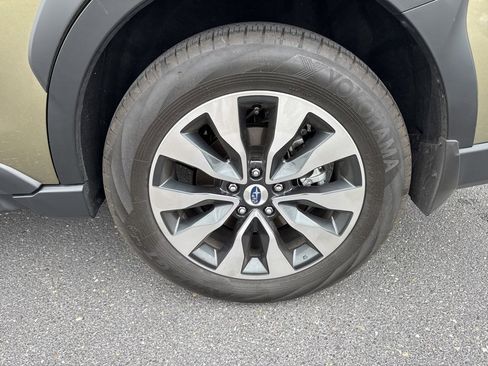 Certified 2025 Subaru Outback Limited image 12