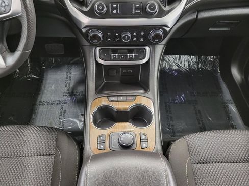 Used 2023 GMC Acadia SLE w/ Driver Convenience Package image 16