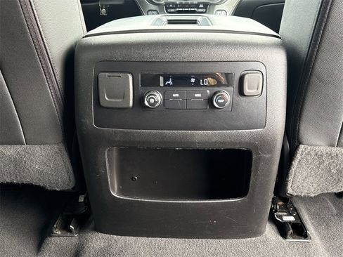 Used 2020 Chevrolet Tahoe LT image 25