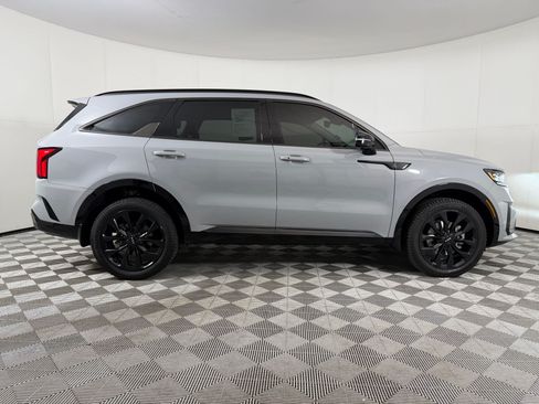 Used 2023 Kia Sorento SX AWD/4WD image 8
