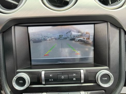 Used 2019 Ford Mustang Premium image 22