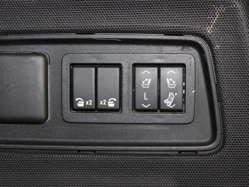 Used 2021 Cadillac Escalade ESV Sport Platinum AWD/4WD image 19