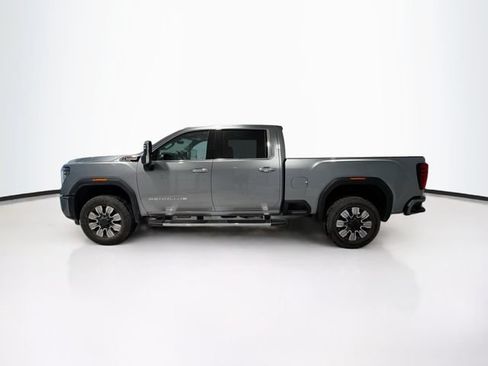 Used 2024 GMC Sierra 2500 Denali w/ Denali Reserve Package AWD/4WD image 4