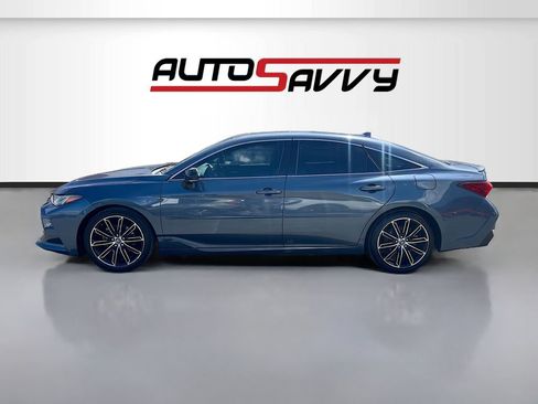 Used 2019 Toyota Avalon Touring w/ Advanced Safety Package image 4