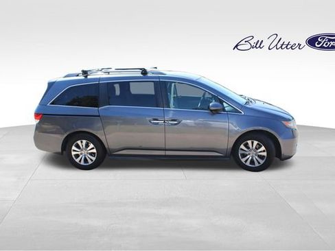 Used 2016 Honda Odyssey SE image 4