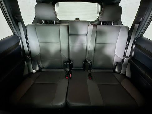Used 2022 Lexus GX 460 w/ Black Line Special Edition AWD/4WD image 13