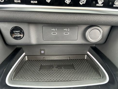 New 2025 Nissan Rogue SL w/ SL Premium Package image 8