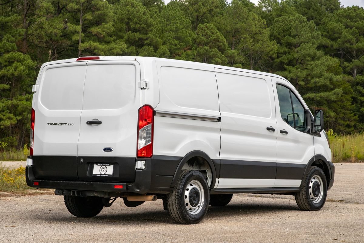 Used 2020 Ford Transit 250 Low Roof RWD image 6