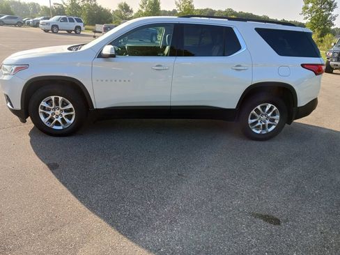 Used 2021 Chevrolet Traverse LT w/ LPO, Floor Liner Package AWD/4WD image 7