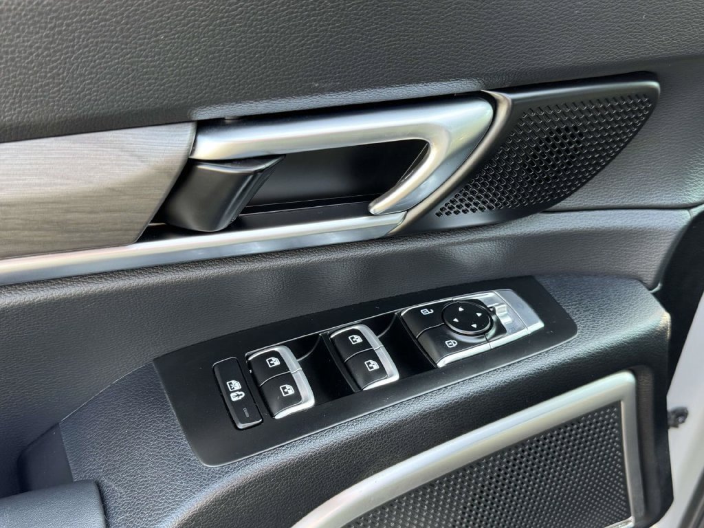 Used 2024 Kia Telluride EX X-Line AWD/4WD image 19