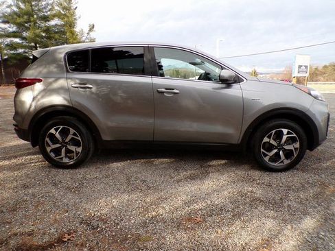 Used 2020 Kia Sportage LX image 5
