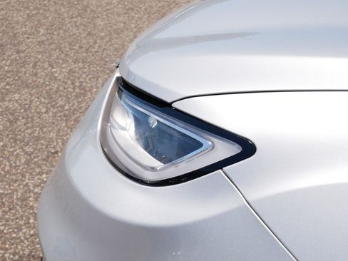 Used 2023 Chrysler Pacifica Touring-L FWD image 16