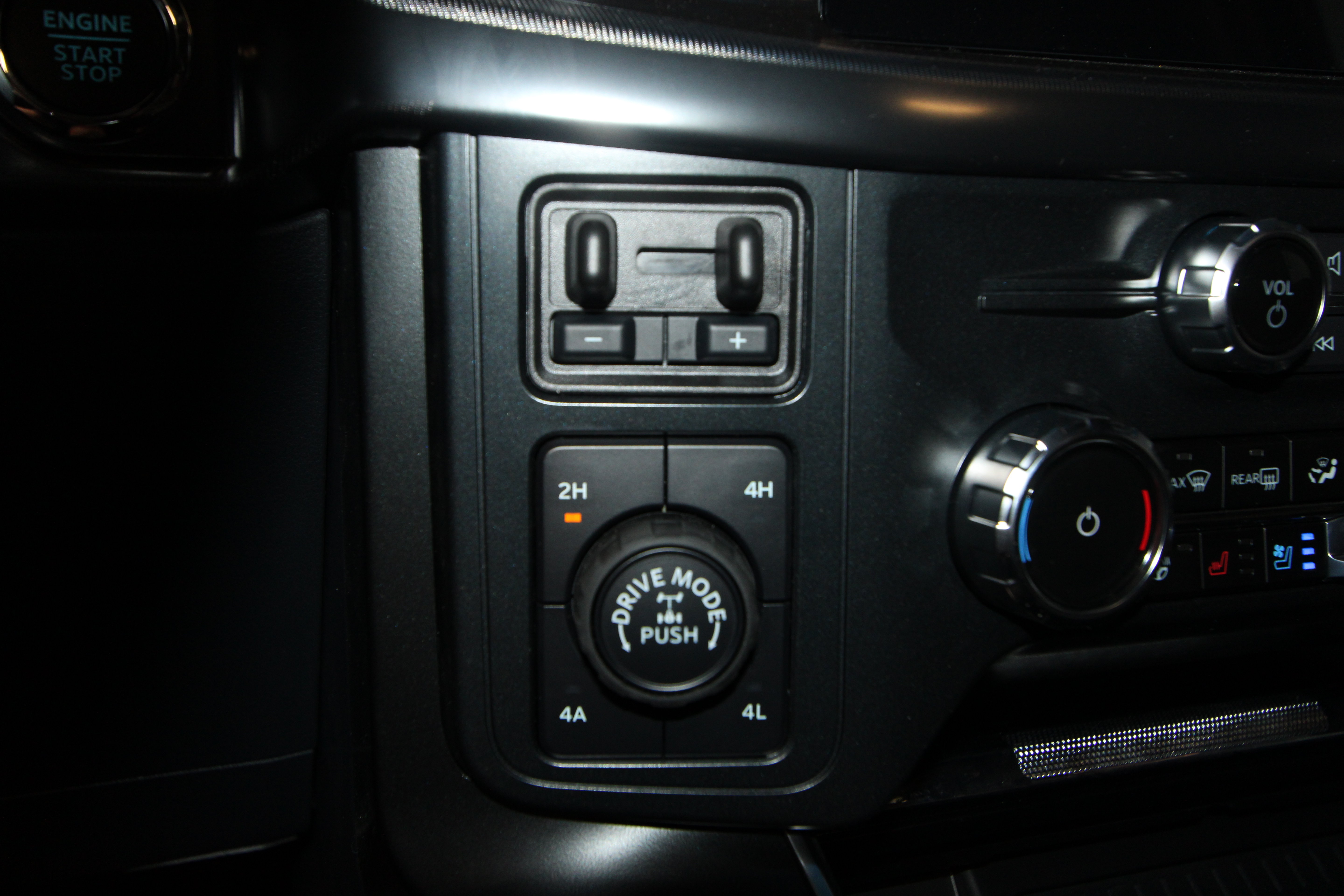 New 2026 Ford F150 Raptor AWD/4WD image 15