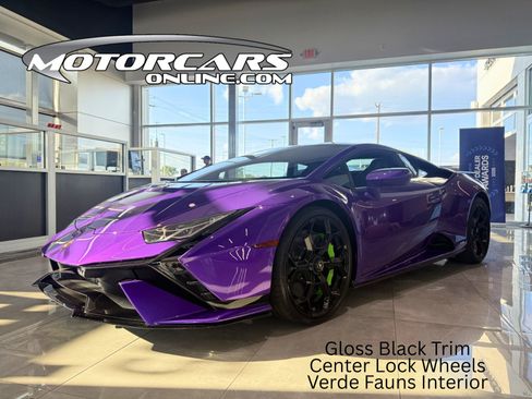 Used 2023 Lamborghini Huracan Tecnica image 1