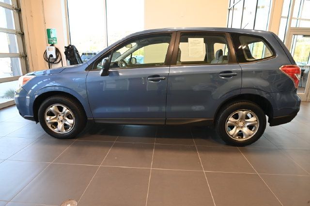 Used 2015 Subaru Forester 2.5i AWD/4WD image 9