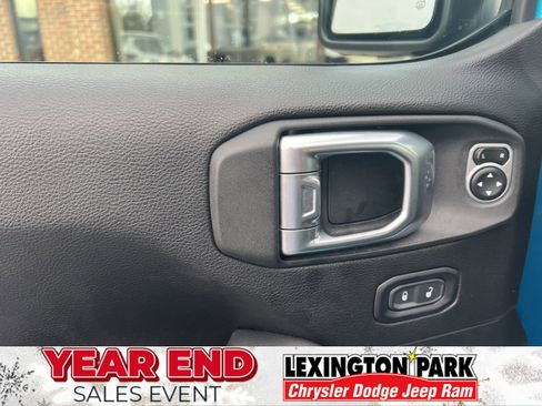 Used 2019 Jeep Wrangler Unlimited Rubicon image 12