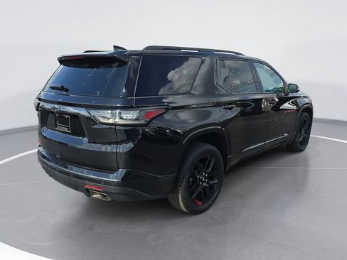 Certified 2021 Chevrolet Traverse Premier w/ Redline Edition FWD image 3