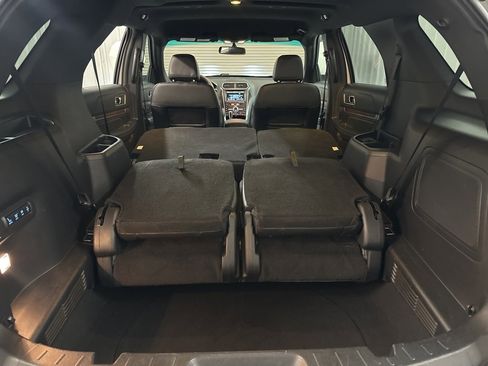 Used 2016 Ford Explorer Limited image 36