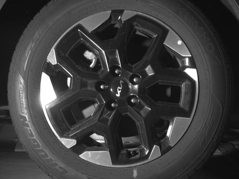 Used 2024 Kia Sorento S image 15