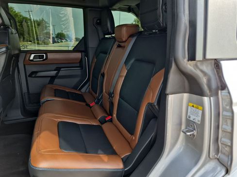Certified 2024 Ford Bronco Outer Banks AWD/4WD image 24