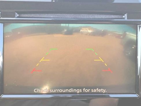 Used 2019 Nissan Rogue SV AWD/4WD image 19