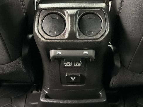 Used 2025 Jeep Wrangler Unlimited Sahara w/ Safety Group AWD/4WD image 34