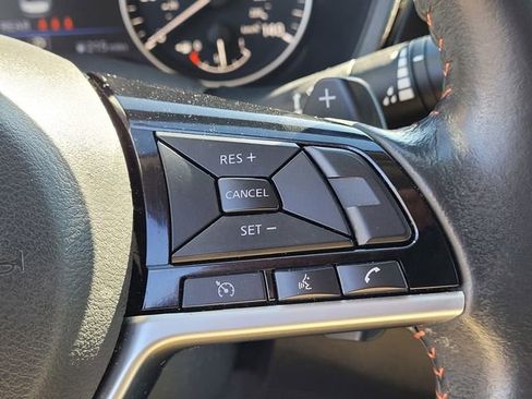 Used 2023 Nissan Altima 2.5 SR w/ SR Premium Package image 16