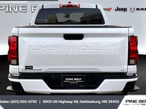 Used 2024 Chevrolet Colorado LT image 4