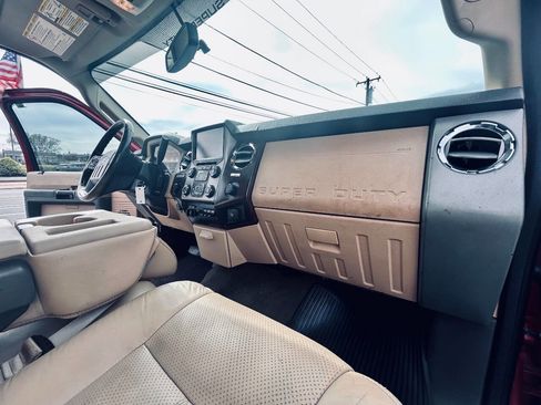 Used 2013 Ford F250 Lariat w/ Lariat Ultimate Pkg image 29