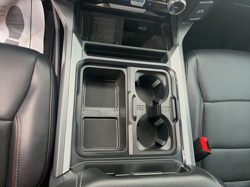 Used 2024 Ford F250 Lariat w/ Lariat Ultimate Package image 18