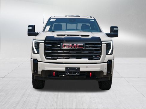New 2026 GMC Sierra 2500 AT4 w/ AT4 Premium Plus Package AWD/4WD image 8