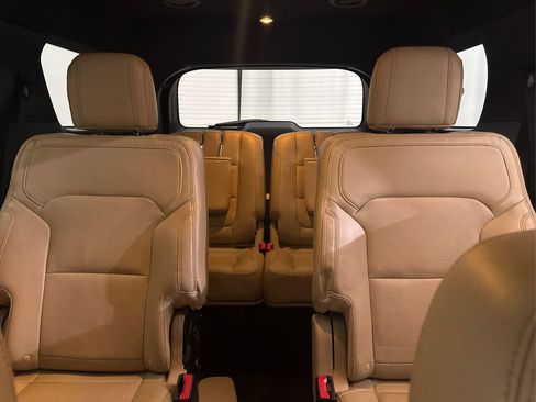 Used 2016 Ford Explorer Limited w/ Equipment Group 301A FWD image 36