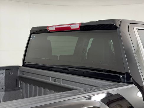 Used 2026 GMC Sierra 2500 SLT w/ SLT Convenience Package AWD/4WD image 30