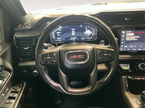 Used 2024 GMC Sierra 1500 AT4 w/ Technology Package AWD/4WD image 11
