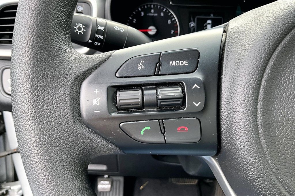 Used 2017 Kia Sorento AWD image 11
