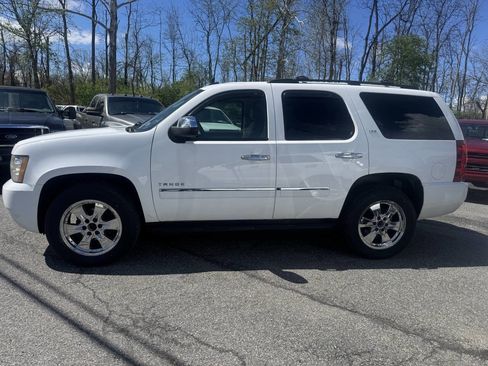 Used 2010 Chevrolet Tahoe LTZ image 2