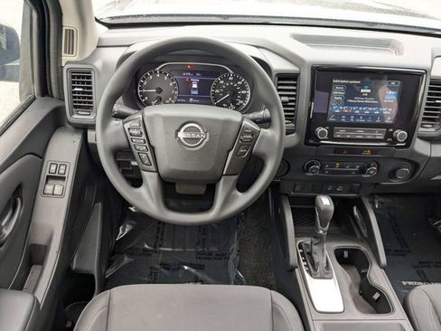 Used 2022 Nissan Frontier S image 17