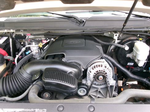 Used 2008 Chevrolet Suburban LT w/ LT Preferred Equipment Group RWD image 46