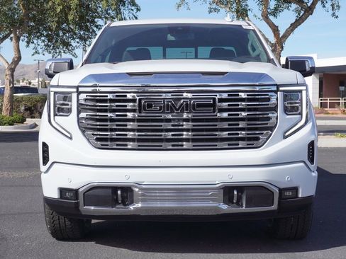 New 2026 GMC Sierra 1500 Denali w/ LPO, Black Badging Package image 5