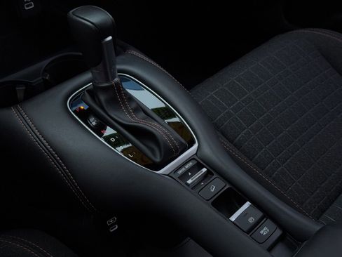 Used 2025 Honda HR-V Sport image 26