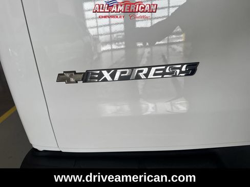 Used 2023 Chevrolet Express 2500 w/ Driver Convenience Package image 30