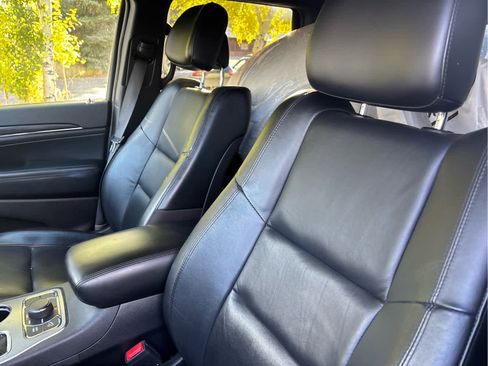 Used 2020 Jeep Grand Cherokee Limited w/ Trailer Tow Group IV image 18