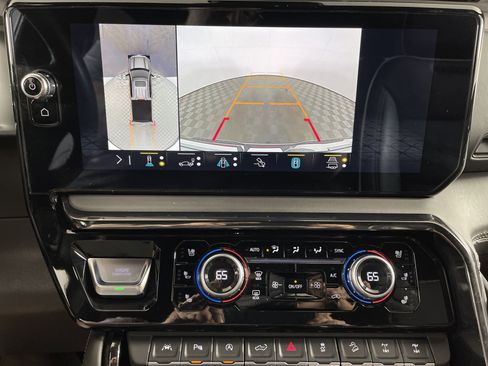 Used 2023 GMC Sierra 1500 AT4X image 25