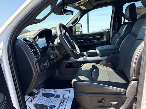 New 2026 RAM 2500 Laramie AWD/4WD image 8