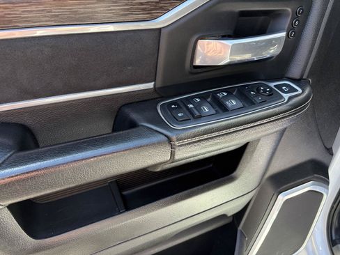 Used 2020 RAM 2500 Laramie AWD/4WD image 10