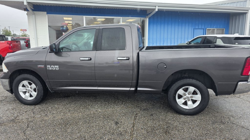 Used 2015 RAM 1500 Classic SLT RWD image 11