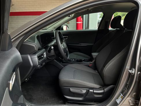 Used 2025 Kia K4 FWD image 10