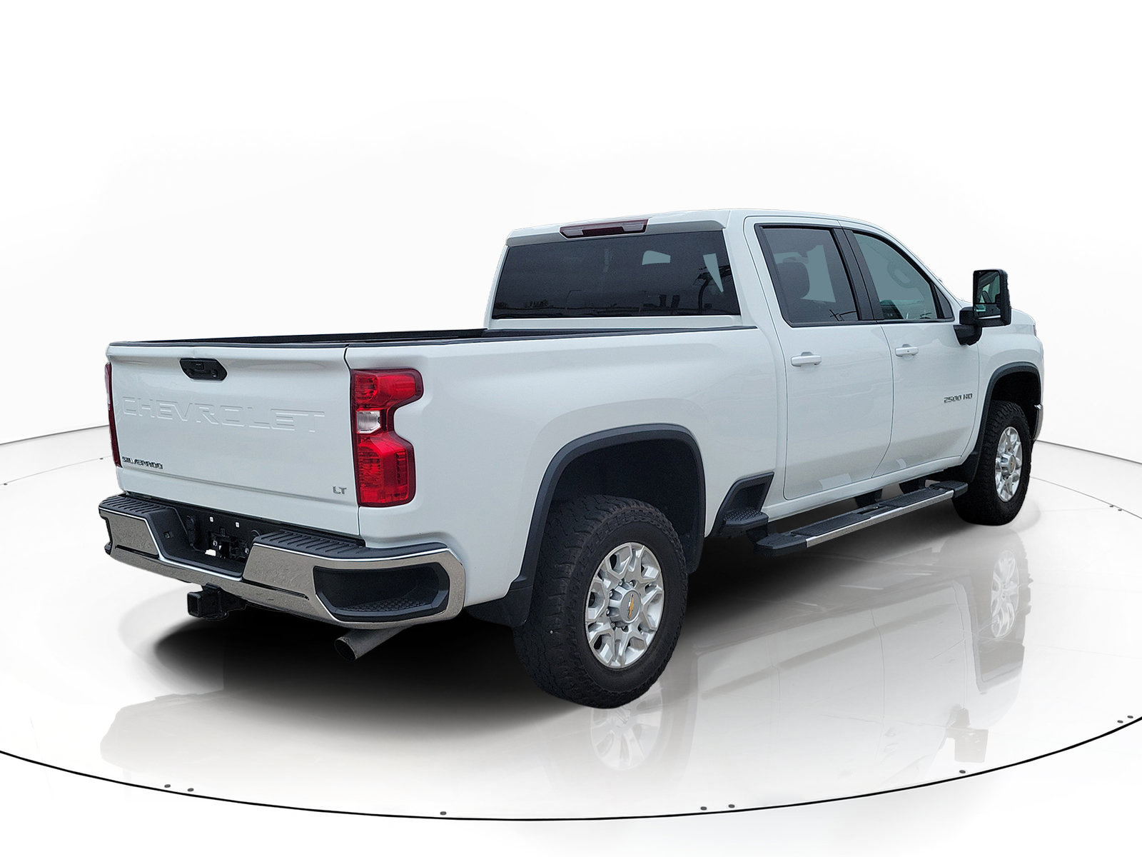 Used 2023 Chevrolet Silverado 2500 LT w/ Convenience Package AWD/4WD image 3