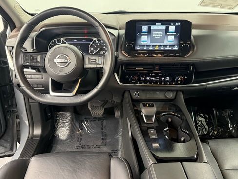 Used 2023 Nissan Rogue SL w/ SL Premium Package image 35