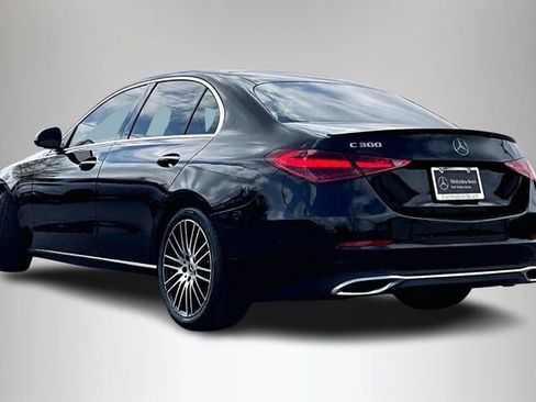 Used 2022 Mercedes-Benz C 300 Sedan image 4